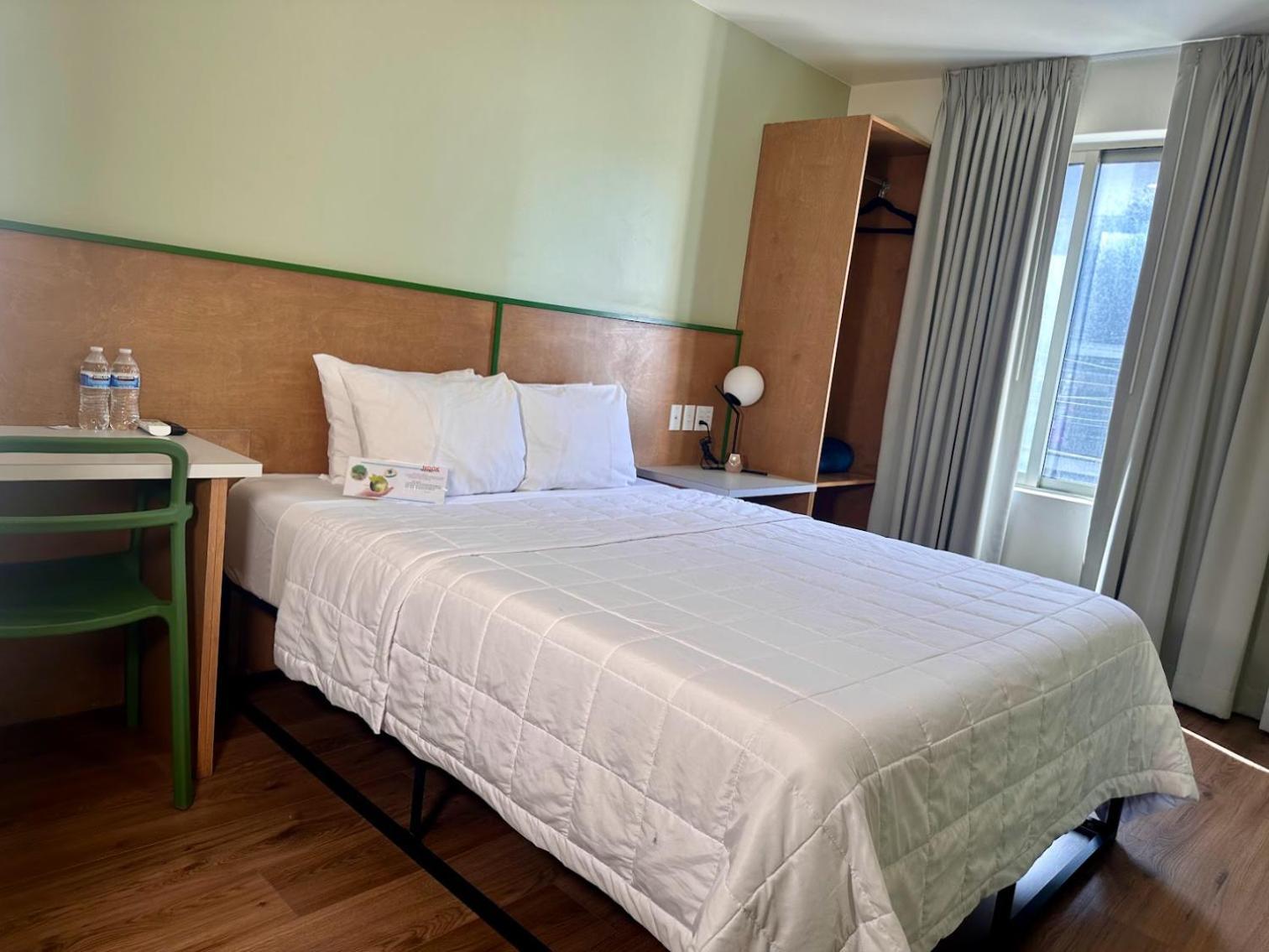 Intj Hotel Tijuana Eksteriør billede