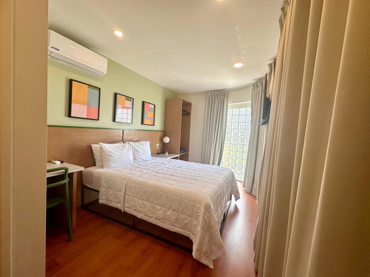 Intj Hotel Tijuana Eksteriør billede