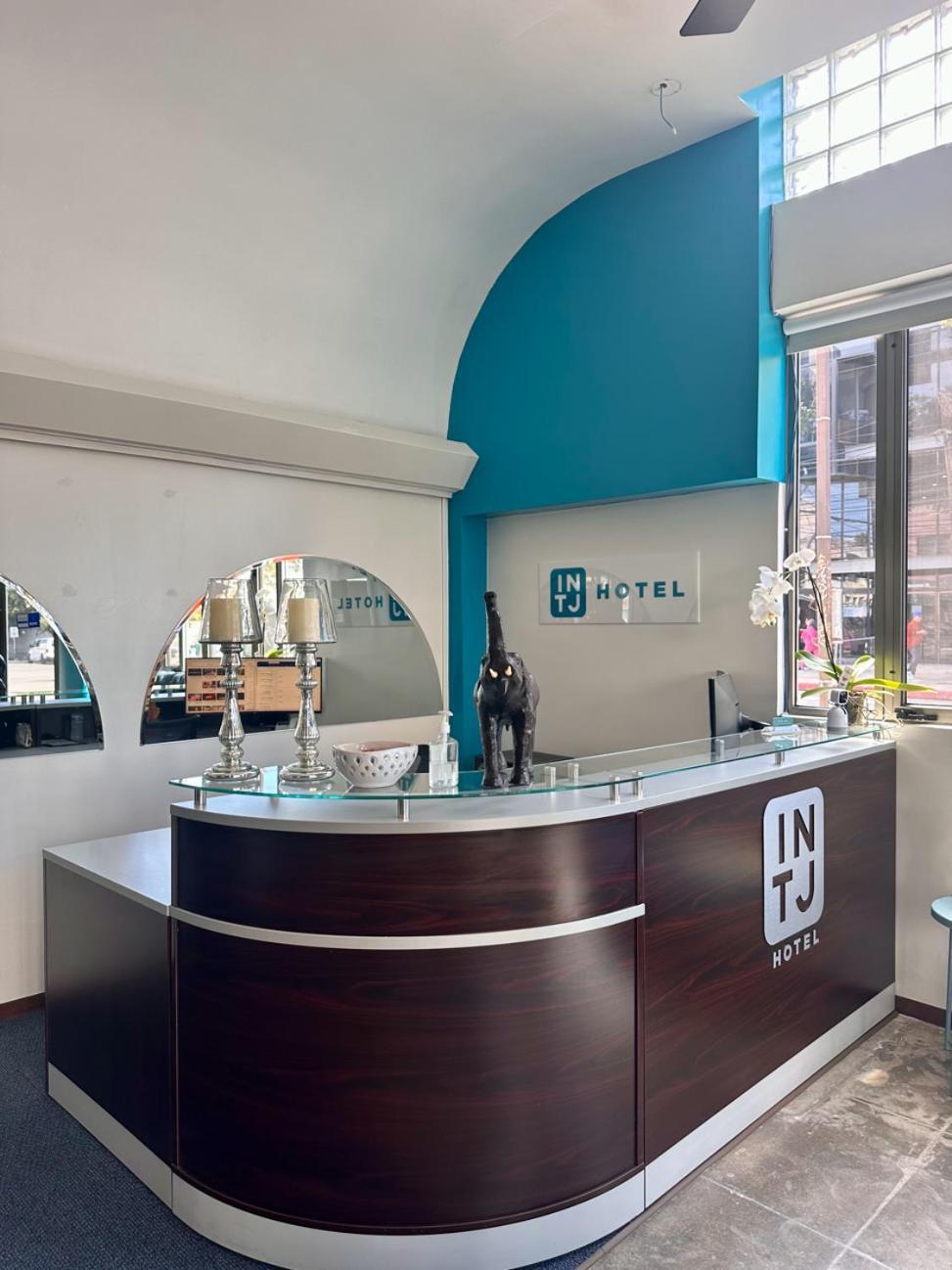 Intj Hotel Tijuana Eksteriør billede