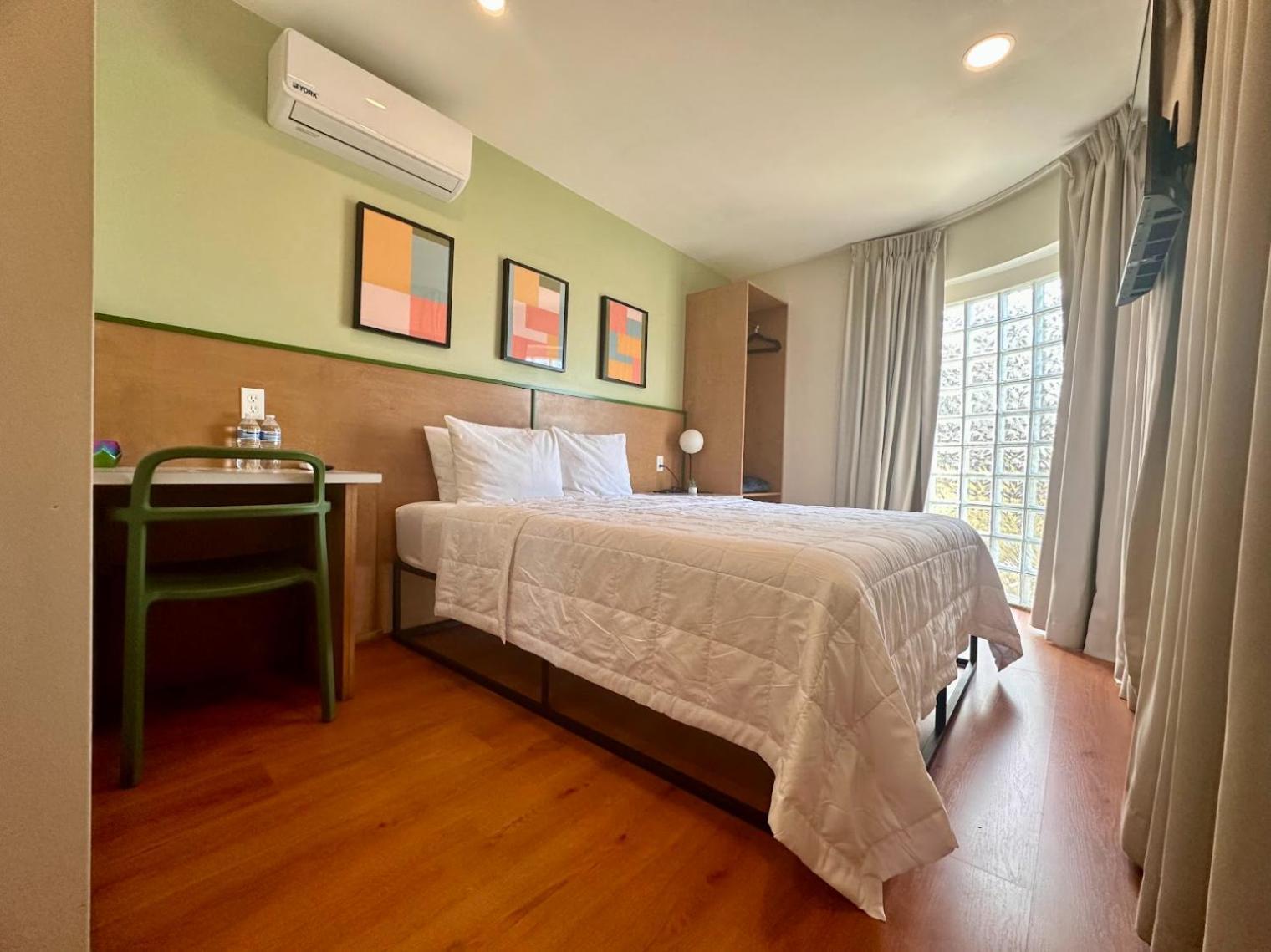 Intj Hotel Tijuana Eksteriør billede